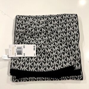 Michael Kors Scarf & Hat set